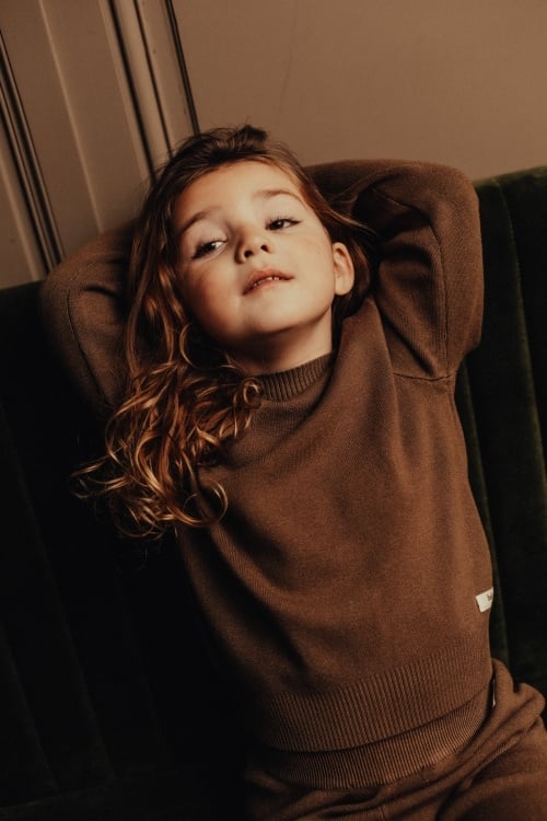 Baje Studio Cevio trui brown cacao